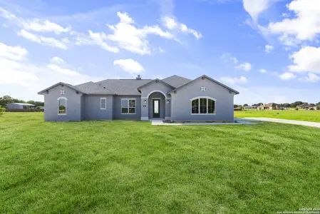 New construction Single-Family house 152 Pradera Ridge, Floresville, TX 78114 - photo 0