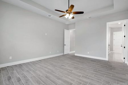 New construction Single-Family house 1122 Stirrup Dr, Spring Branch, TX 78070 - photo 28
