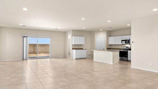 New construction Single-Family house 1167 W. Chimes Tower Drive, Casa Grande, AZ 85122 - photo 8 8