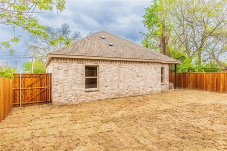 New construction Single-Family house 408 S Medora Street, Terrell, TX 75160 - photo 27 27