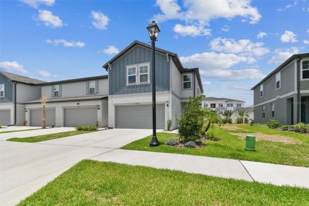 New construction Townhouse house 32431 Limitless Place, Wesley Chapel, FL 33545 Windsor- photo 4 4