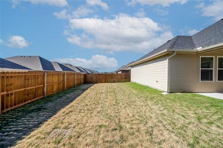 New construction Single-Family house 807 Ransom Way, Greenville, TX 75402 - photo 34 34