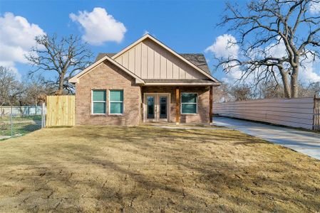 New construction Single-Family house 3323 Grayson Street, Fort Worth, TX 76119 - photo 0