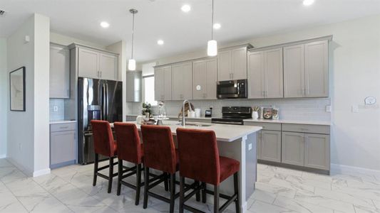 Providence: Garden Hills Chateau Collection by Lennar in Davenport - photo 15 15
