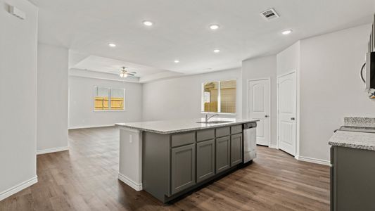 New construction Single-Family house 9812 Dynamics Drive, Fort Worth, TX 76131 The Palermo- photo