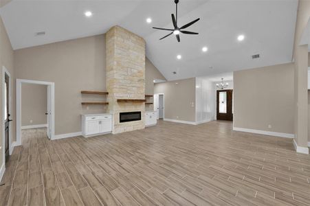 New construction Single-Family house 15245 Alchester Lane, Plantersville, TX 77363 - photo 6 6