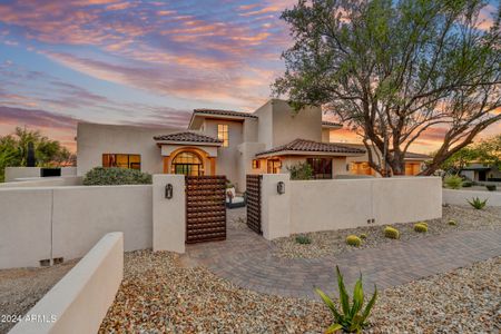 New construction Single-Family house 9015 E Los Gatos Drive, Scottsdale, AZ 85255 - photo 0