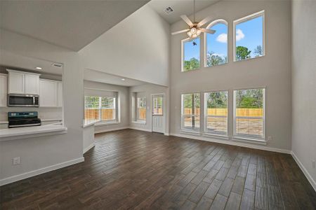 New construction Single-Family house 12134 Champions Forest Drive, Mont Belvieu, TX 77535 - photo 7 7