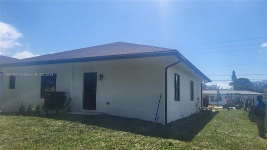 New construction Single-Family house 811 Sw 13Th Ct, Pompano Beach, FL 33060 - photo 26 26