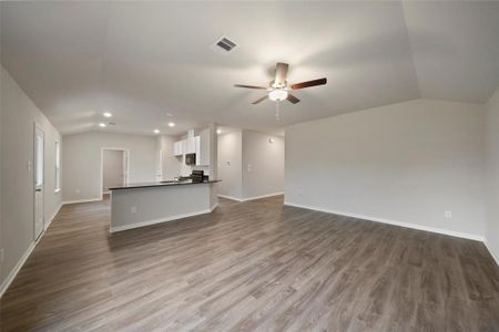 New construction Single-Family house 11736 Whirlaway Drive, Willis, TX 77318 Pueblo- photo 5 5