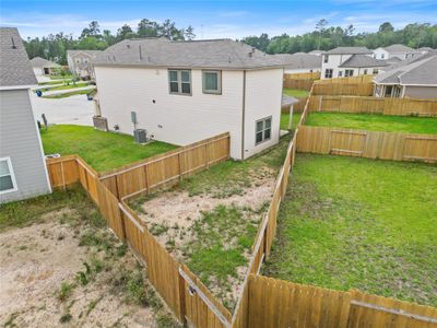 New construction Single-Family house 2221 Cedar Valley Drive, Conroe, TX 77306 - photo 26 26