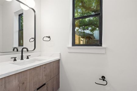 New construction Condo/Apt house 702 Valdez St, Unit B, Austin, TX 78741 - photo 22 22