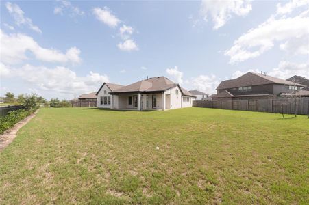 New construction Single-Family house 29523 Beech Tree Bend, Katy, TX 77494 - photo 28 28