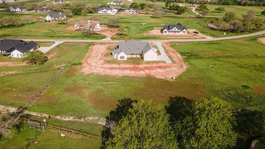 New construction Single-Family house 1036 Bluebonnet Ridge, Weatherford, TX 76087 - photo 39 39