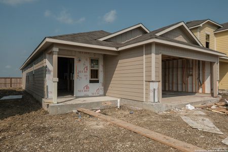New construction Single-Family house 4286 Winston Way, New Braunfels, TX 78130 Magnolia- photo 4 4