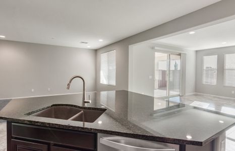 New construction Single-Family house 27565 North 71st Avenue, Peoria, AZ 85383 - photo 7 7