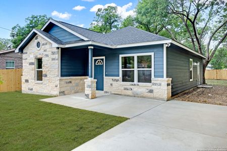 New construction Single-Family house 551 Ferris Ave, San Antonio, TX 78220 - photo 0