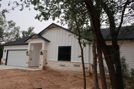 New construction Single-Family house 123 Waimanalo Dr, Bastrop, TX 78602 - photo 0 0
