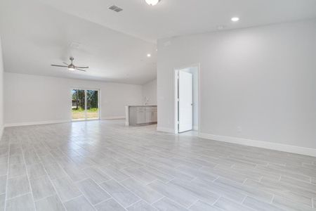 New construction Single-Family house 325 Sw Majestic Ter Terrace, Port St. Lucie, FL 34984 - photo 10 10