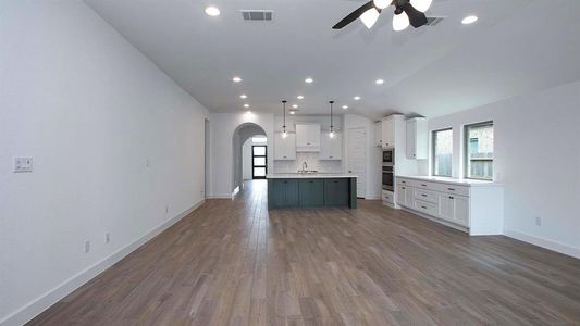 New construction Single-Family house 13059 Soaring Forest Drive, Conroe, TX 77302 Design 2504W- photo 3 3