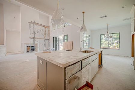 New construction Single-Family house 8522 Ferris Drive, Houston, TX 77096 - photo 13 13