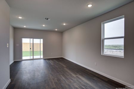 New construction Single-Family house 1427 Prynne Street, New Braunfels, TX 78130 Isabella - 1585- photo 6 6