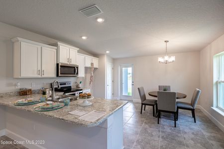 New construction Single-Family house 1173 Canfield Circle, Melbourne, FL 32909 - photo 5 5