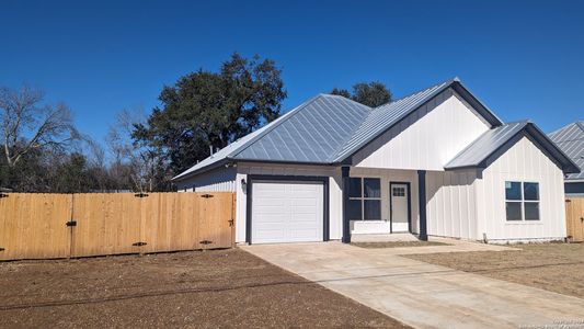 New construction Single-Family house 823 Cresthill Rd, San Antonio, TX 78220 - photo 1 1