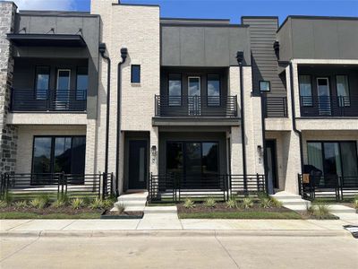 New construction Townhouse house 1262 Daybreak Drive, Allen, TX 75013 - photo 0