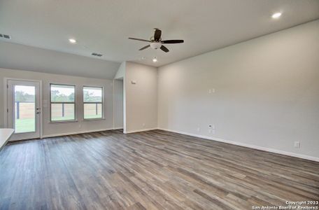 New construction Single-Family house 1695 Dirndl, New Braunfels, TX 78132 Premier Series - Palm- photo 25 25