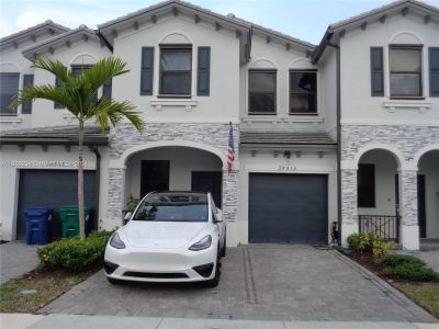 New construction Townhouse house 28613 Sw 133Rd Pl, Unit 28613, Homestead, FL 33033 - photo 0