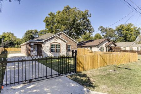 New construction Single-Family house 1905 Lea Crest Drive, Dallas, TX 75216 - photo 0