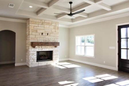 New construction Single-Family house Weatherford, TX 76085 - photo 3 3