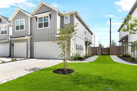 New construction Condo/Apt house 27926 Western Creek Court, Katy, TX 77494 Townhomes Series - Joshua- photo 3 3