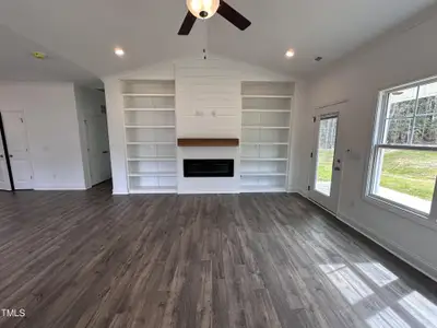 New construction Single-Family house 171 Red River Drive, Selma, NC 27576 - photo 5 5