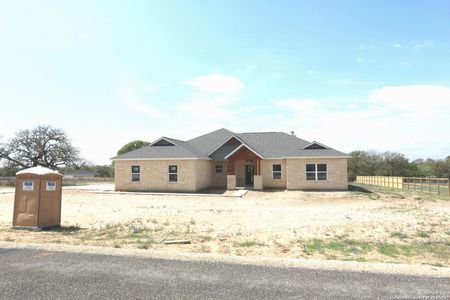 New construction Single-Family house 105 Hondo Drive, La Vernia, TX 78121 - photo 20 20