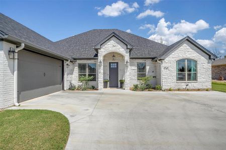 New construction Single-Family house 2718 Village Road, Granbury, TX 76049 - photo 0