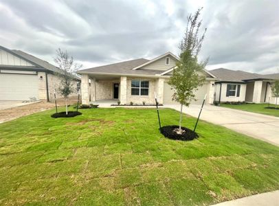 New construction Single-Family house 330 Pedernales Ln, Hutto, TX 78634 - photo 0