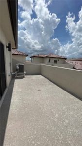 New construction Townhouse house 8212 Nw 43Rd St, Unit 8212, Doral, FL 33166 - photo 33 33