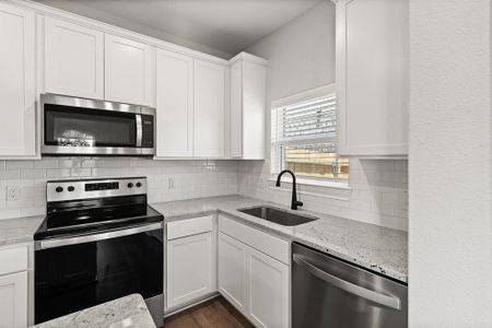 Kitchen - all Whirlpool appliances are included!