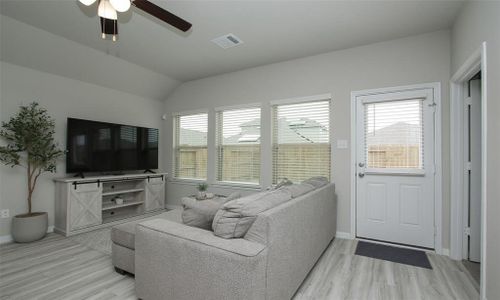 New construction Single-Family house 435 Long Beach Bay Drive, Katy, TX 77493 - photo 18 18