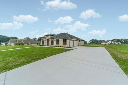 New construction Single-Family house 125 Birdie Drive, Hempstead, TX 77445 - photo 32 32