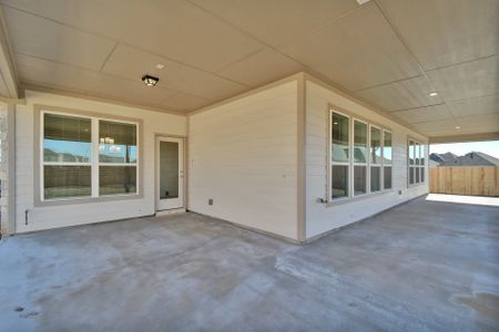 New construction Single-Family house Avila Way, Pflugerville, TX 78660 - photo 33 33