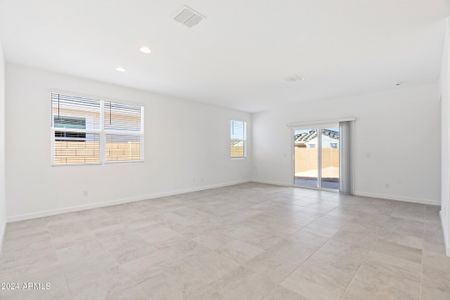 New construction Single-Family house 40045 W Hillman Drive, Maricopa, AZ 85138 Puffin- photo 8 8