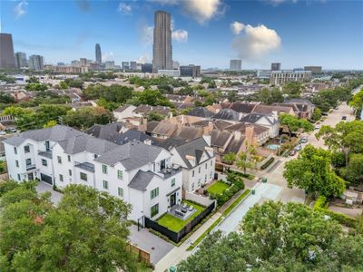 New construction Single-Family house 1207 Nantucket Drive, Houston, TX 77057 - photo 43 43