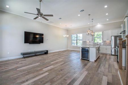 New construction Single-Family house 3334 Beverly Forest Drive, Houston, TX 77057 - photo 9 9