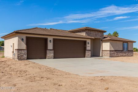New construction Single-Family house 10556 S 297Th Avenue, Palo Verde, AZ 85343 - photo 0 0