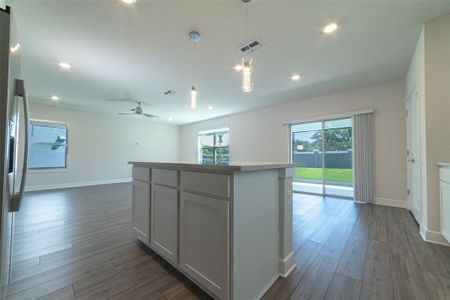 New construction Single-Family house 9404 Rally Spring Loop, Wesley Chapel, FL 33545 - photo 10 10