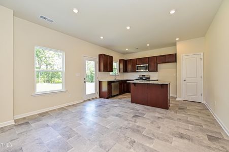 New construction Single-Family house 43 Knoll Way, Sanford, NC 27332 The Lawson- photo 9 9