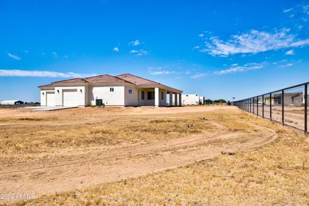 New construction Single-Family house 29120 N 257Th Drive, Wittmann, AZ 85361 - photo 2 2